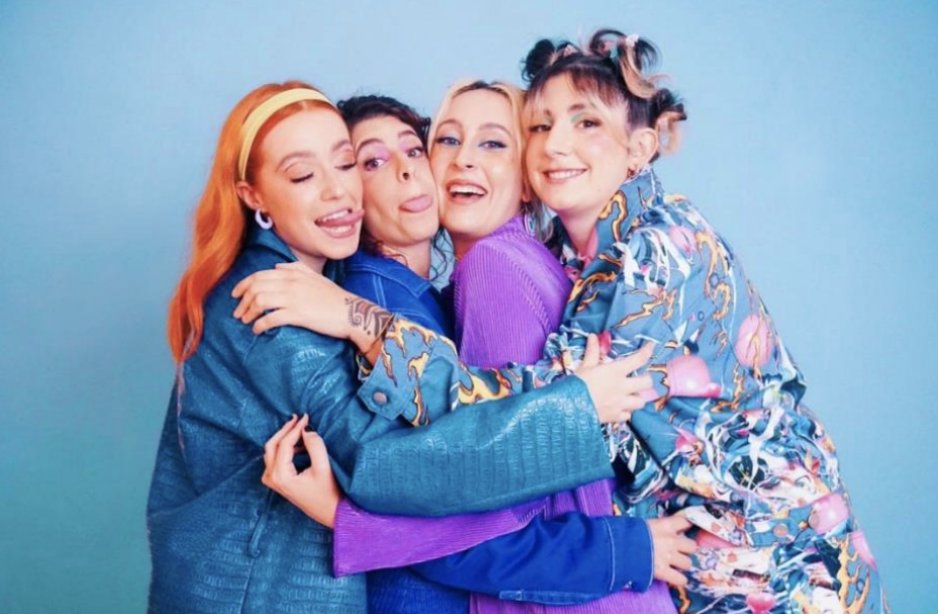 .<a href="/GinebrasBanda/">GINEBRAS</a> se prepara para el final de su gira en el Wizink Center de Madrid donde culminará la presentación de su álbum '¿Quién es Billie Max?'
eljoventintero.com/post/ginebras-… <a href="/VananaRecords/">Vanana Records</a>