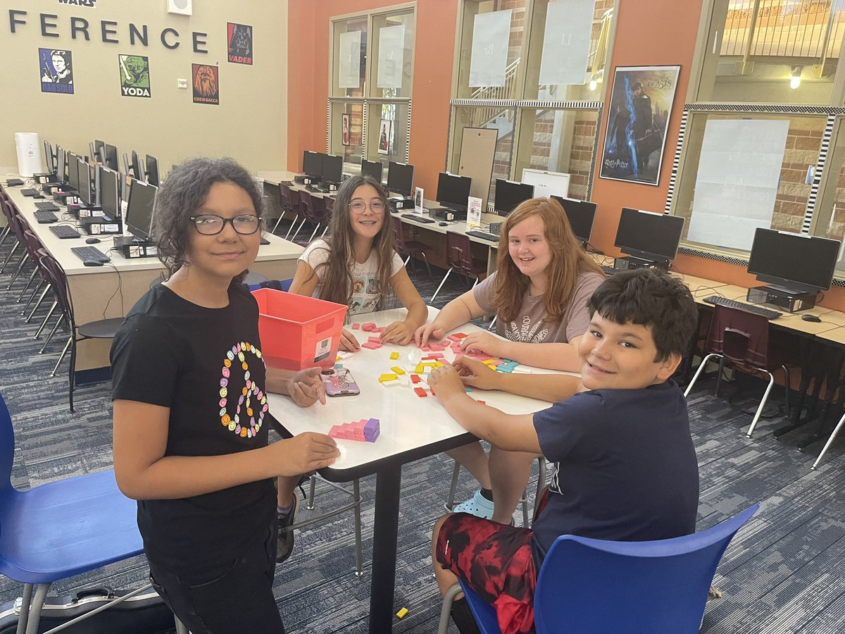 BMSS_LIB's tweet image. @BMSS_LIB is a busy place before school! Come join us for Giant Jenga, Connect Four, eSports area, STEM area or the just hang out on the couch area!  Not to mention we have books for check out and math tutoring available daily!  BMSS Library Rocks! @BoerneISD @BoerneMSSouth