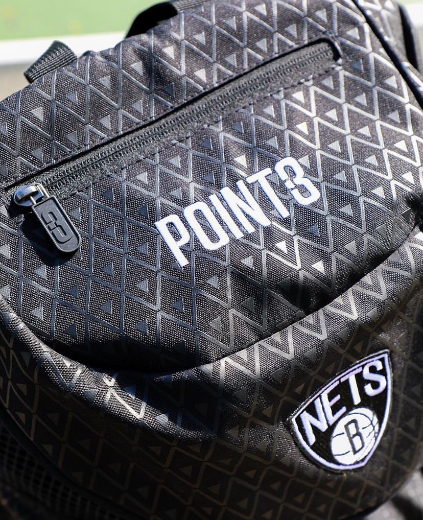 POINT3GEAR's tweet image. Our NBA bags are out there. DM us your photos and we’ll post em!