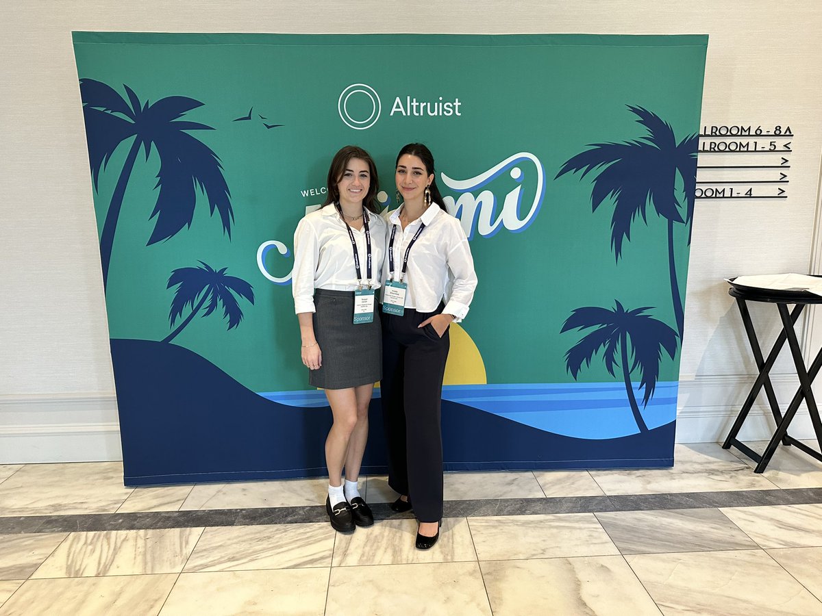 a_shternfeld's tweet photo. We’re at #FISummit! Pay our team’s booth a visit if you’re here in Miami :) https://t.co/RWVIpp58vq