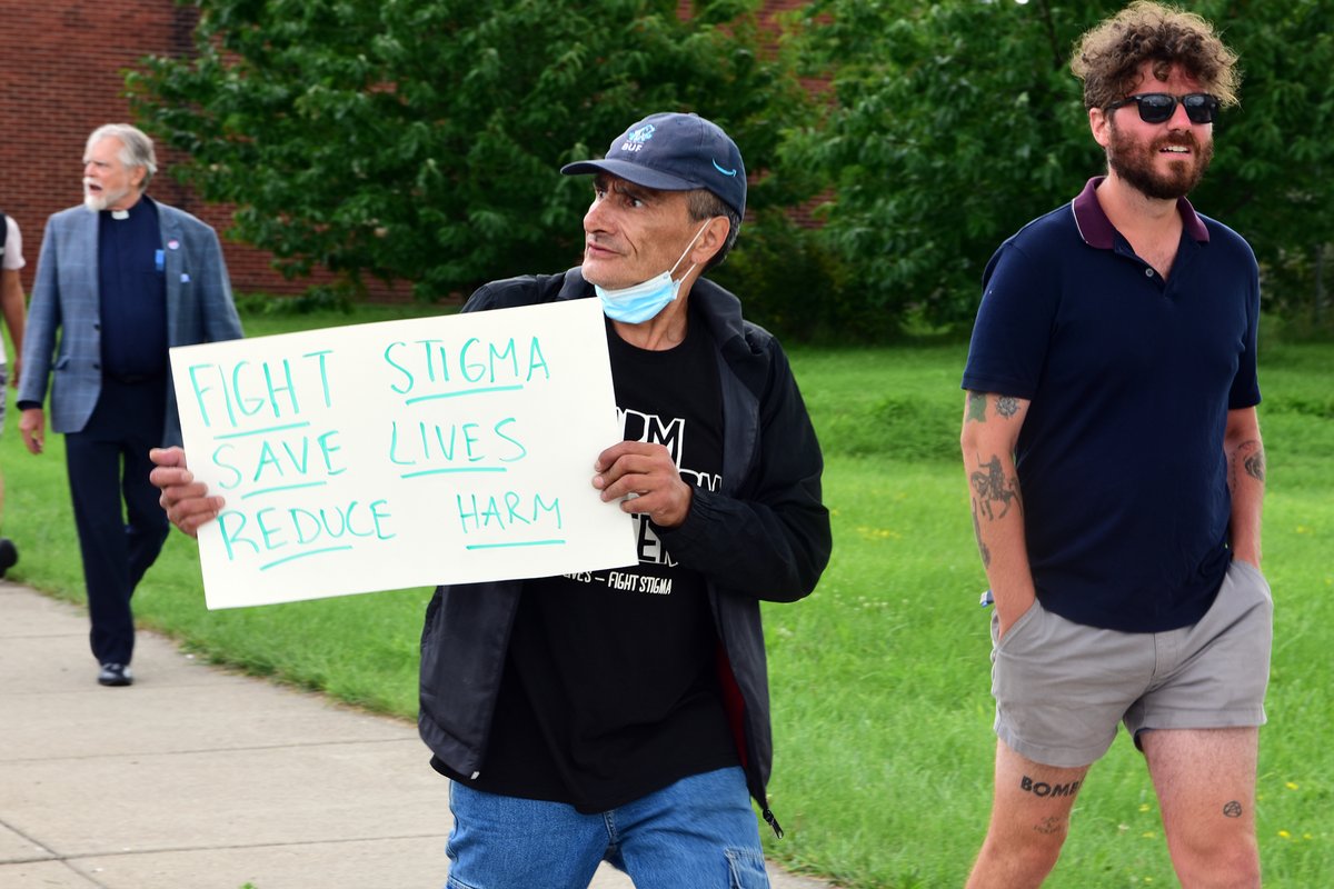 lannan_fabian's tweet photo. Ryan Carson was a big part of one of the most fun-filled and free spirited days we've ever had for PWUD here. He brought a lot of energy to us when he finished his walk from Brooklyn to downtown Buffalo. This is how we'll remember him. #HarmReduction https://t.co/CrgLvNfe0Q