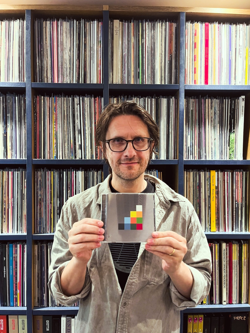 Steven Wilson (@stevenwilsonhq) on Twitter photo The Harmony Codex CD, available now! 
store.stevenwilsonhq.com/product/120562 The Harmony Codex CD, available now! 
store.stevenwilsonhq.com/product/120562