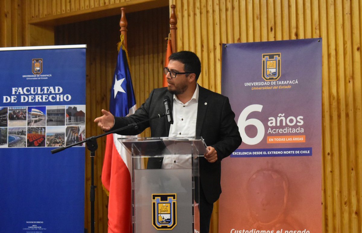 DPRTarapaca's tweet image. 🌹Con emotivos testimonios se realizó este lunes el conversatorio “Violencia contra las mujeres en dictadura: Reflexiones a 50 años” organizado por @DPRTarapaca @MMEG_Tarapaca @CulturaTarapaca en #Iquique y a #50AñosDelGolpe de Estado. 

Más detalles en 👉dprtarapaca.dpr.gob.cl/2023/10/03/50-…