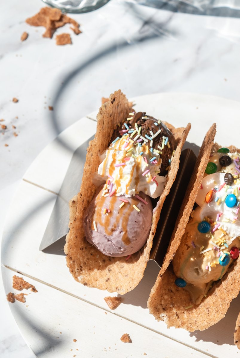 🍦🌮 When Taco Tuesday meets an unexpected heatwave, trade regular tacos for ice cream tacos! ☀️😎 

We'll be scooping until 9 pm tonight.

#fourallicecream #TacoTuesday #UptownWaterloo #CoolTreatsOnHotDays #IceCreamTacoTuesday