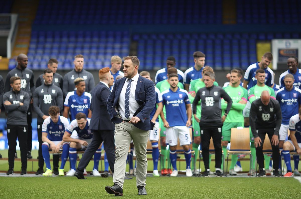 ollymagnus's tweet photo. Always a great pleasure to be invited to be part of the #itfc squad photo day.

Got the picture through today #excitedchild 

Big game tonight #coyb 💙🤍 https://t.co/xJYcZFHSqX