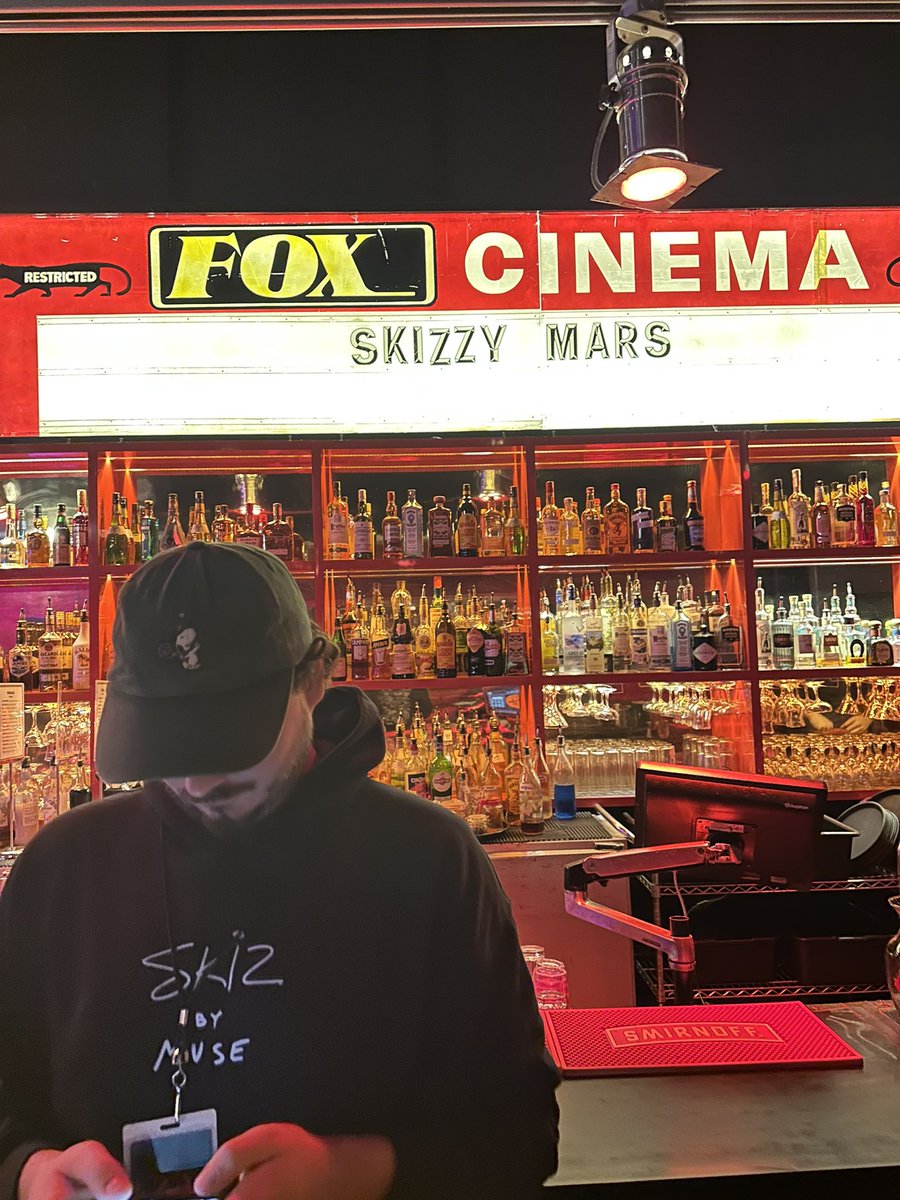 oopsriley's tweet photo. @SkizzyMars had so much fun last night!!! i think my boyfriend is your #1 fan 🤩😝 https://t.co/LqXQlx3dqW