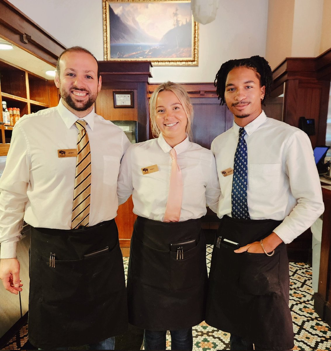 chasityramos65's tweet photo. My team is looking so good 🦬❤️ 
#onlyatteds https://t.co/BPU20qvYX4