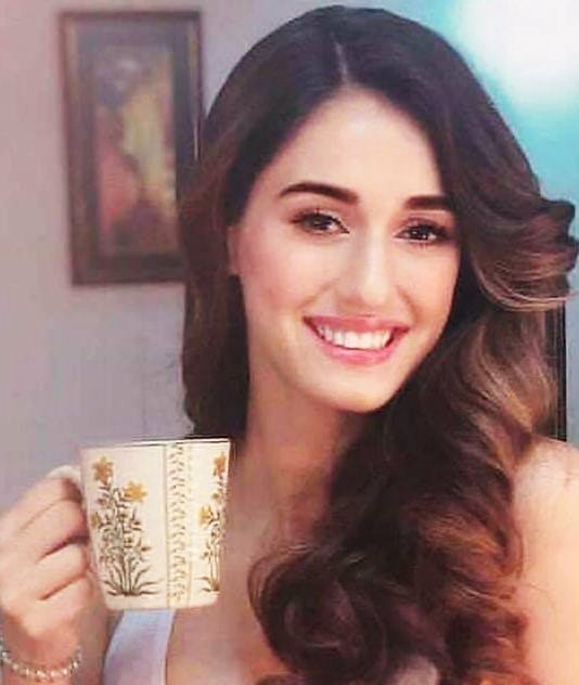 🌹💕🌹" *My  Heart  So  Precious,           I   Won't    Trade ,  For    Hundreds           Souls ......Yet    Your   One   *Smile,                   Take   It .....  For   Free." 🌹💕🌹                       🌹 ...... Rumi ...... 🌹