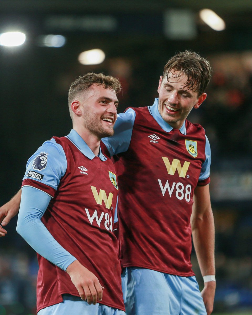 Burnley FC tweet media