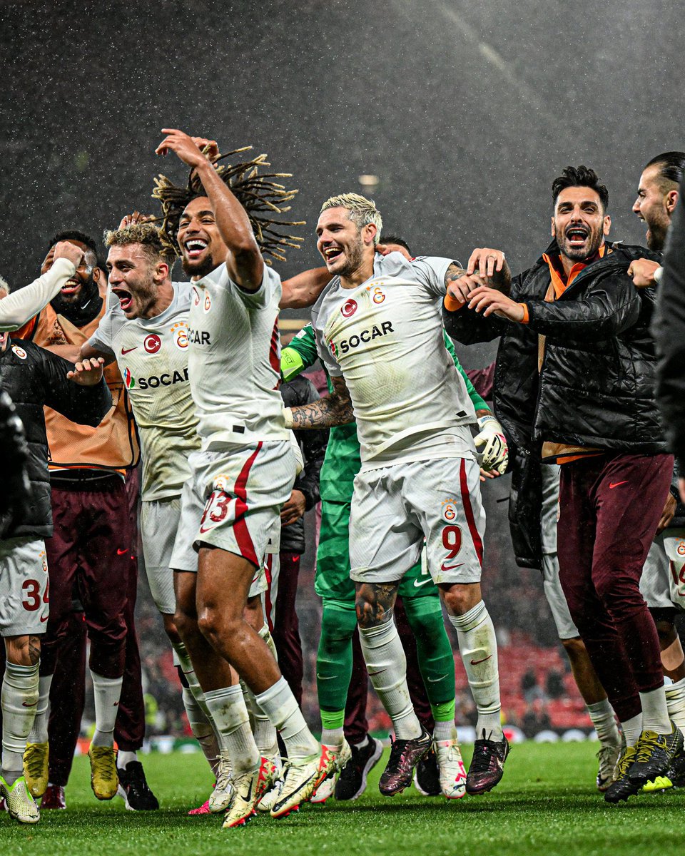 Bu maç öyle bir maç ki, bir neslin torunlarına, yeğenlerine, çocuklarına, yeni nesillere anlatacağı efsanevi bir maç.

Galatasaray bitti demeden bitmez! 🇹🇷👏
