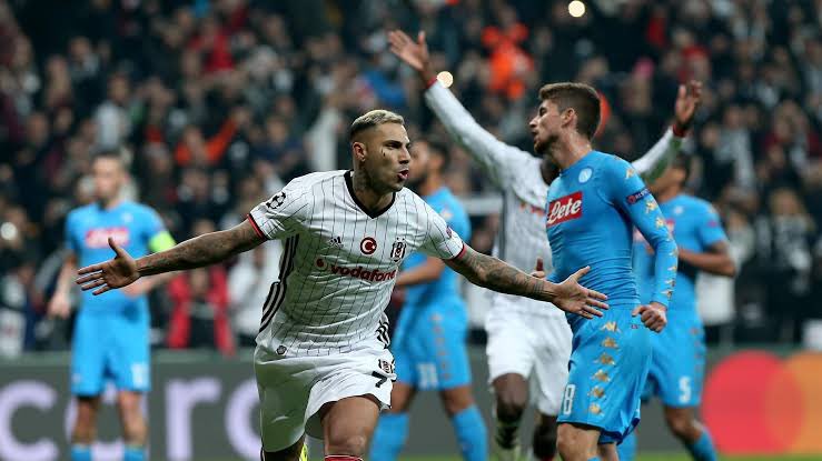 Zaha falan hikaye bu arada harbi bambaşka bişeydi..