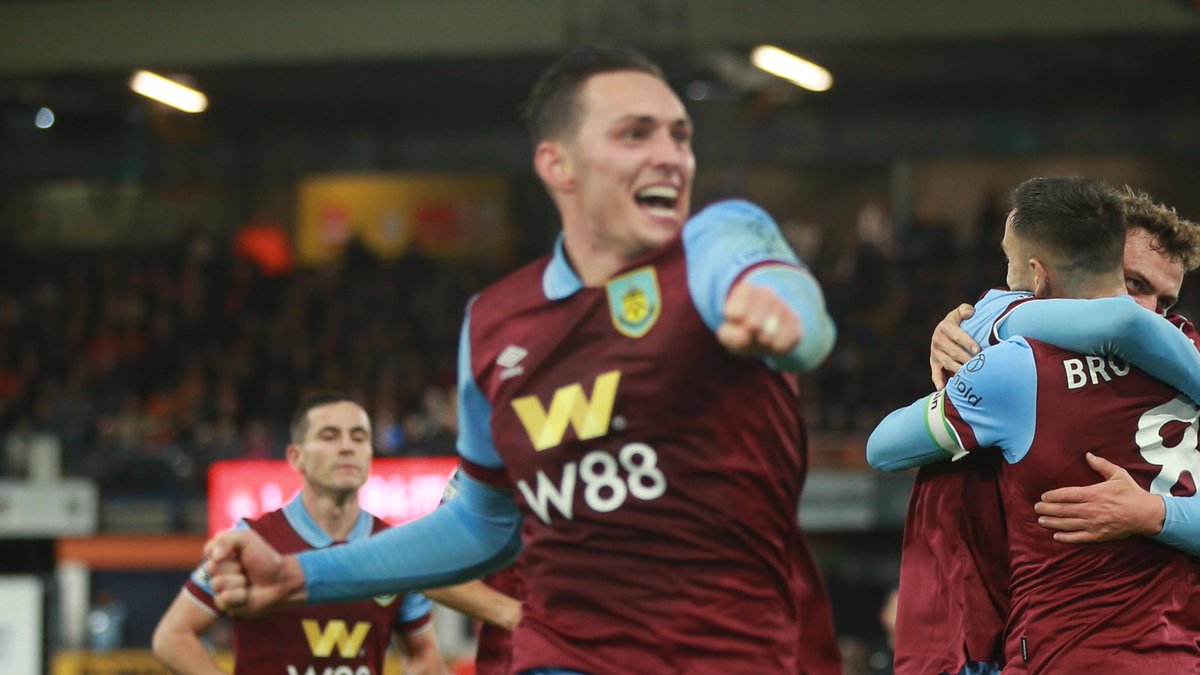 Burnley FC tweet media