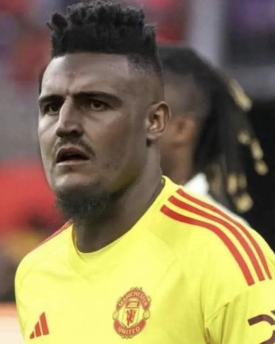 dhanniesaputra's tweet photo. Onana you are jokes https://t.co/s8dVA5nsND