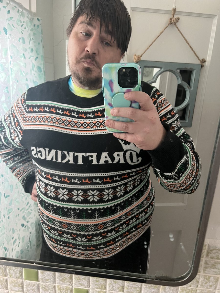Guess who found matching <a href="/DKSportsbook/">DraftKings Sportsbook</a> Christmas sweaters today at the thrift store!?
<a href="/MlittleMark/">Mark Little</a>