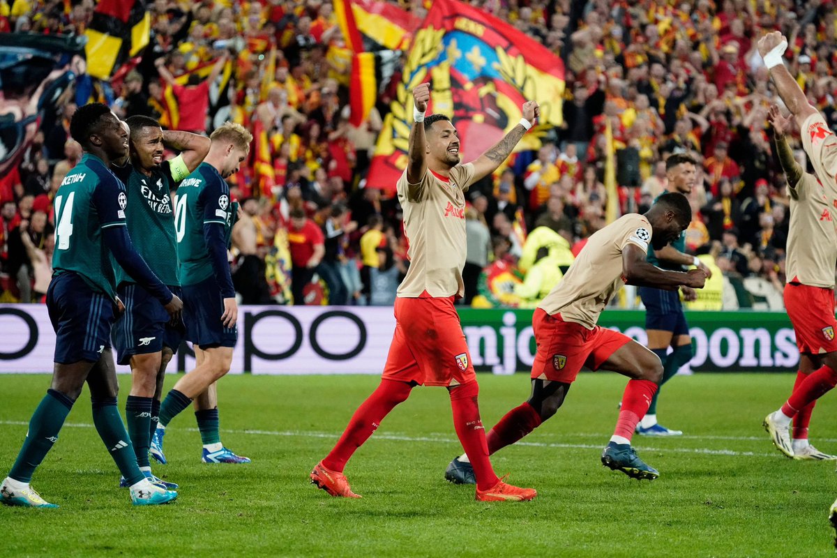KevinDanso98's tweet photo. YOU SHALL NOT PASS ‼️
Une soirée extraORdinaire ❤️💛
#RCLARS #ucl #fierdetrelensois https://t.co/jAL37hoiQQ