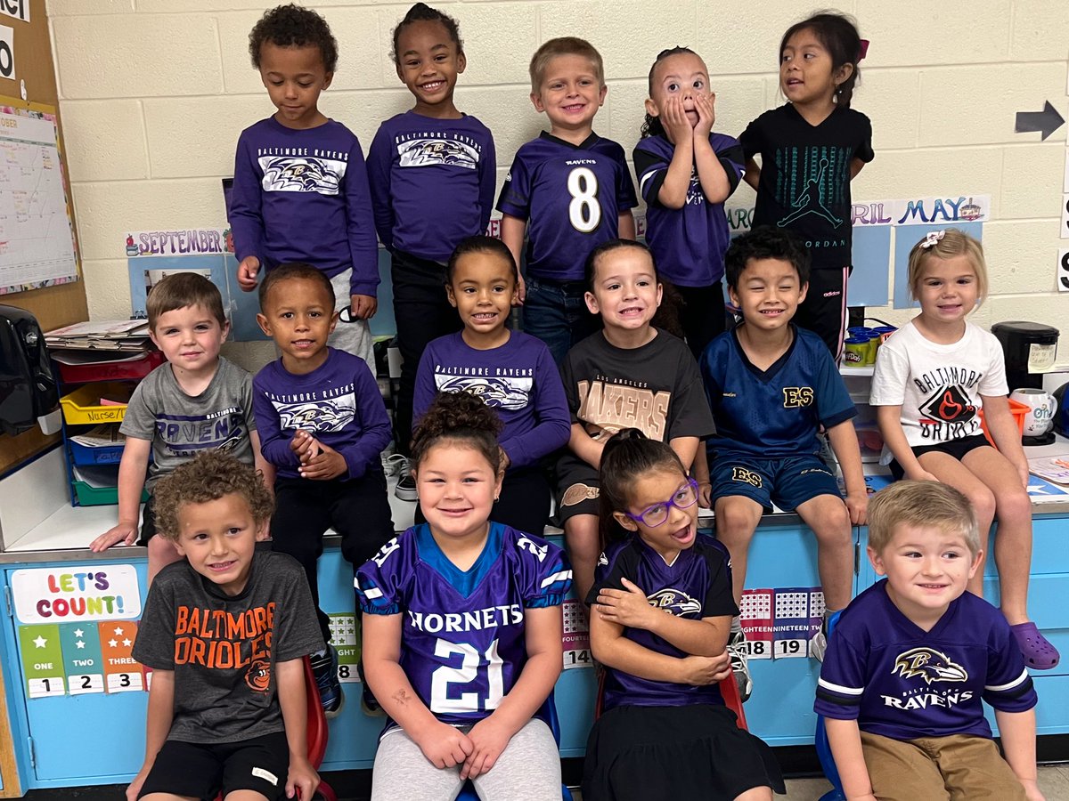 Mrs.Sloan tweet media