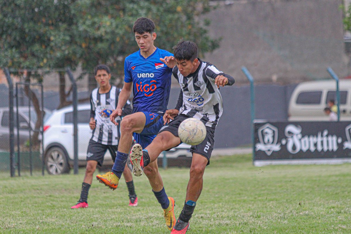 FECHA 20
FORMATIVAS
SUB 16
Imágenes de la victoria albinegra ante el club 1ro de Marzo.
El encuentro culminó con el marcador 3-0.

Pilcomayo 3-0 1ro de Marzo

Goles
Luis Guerrero
Blas Cáceres
Johan Coronel

¡VAMOS PILCO!
¡SOMOS PILCO!

#somospilco #pilcomayo #clubpilcomayo