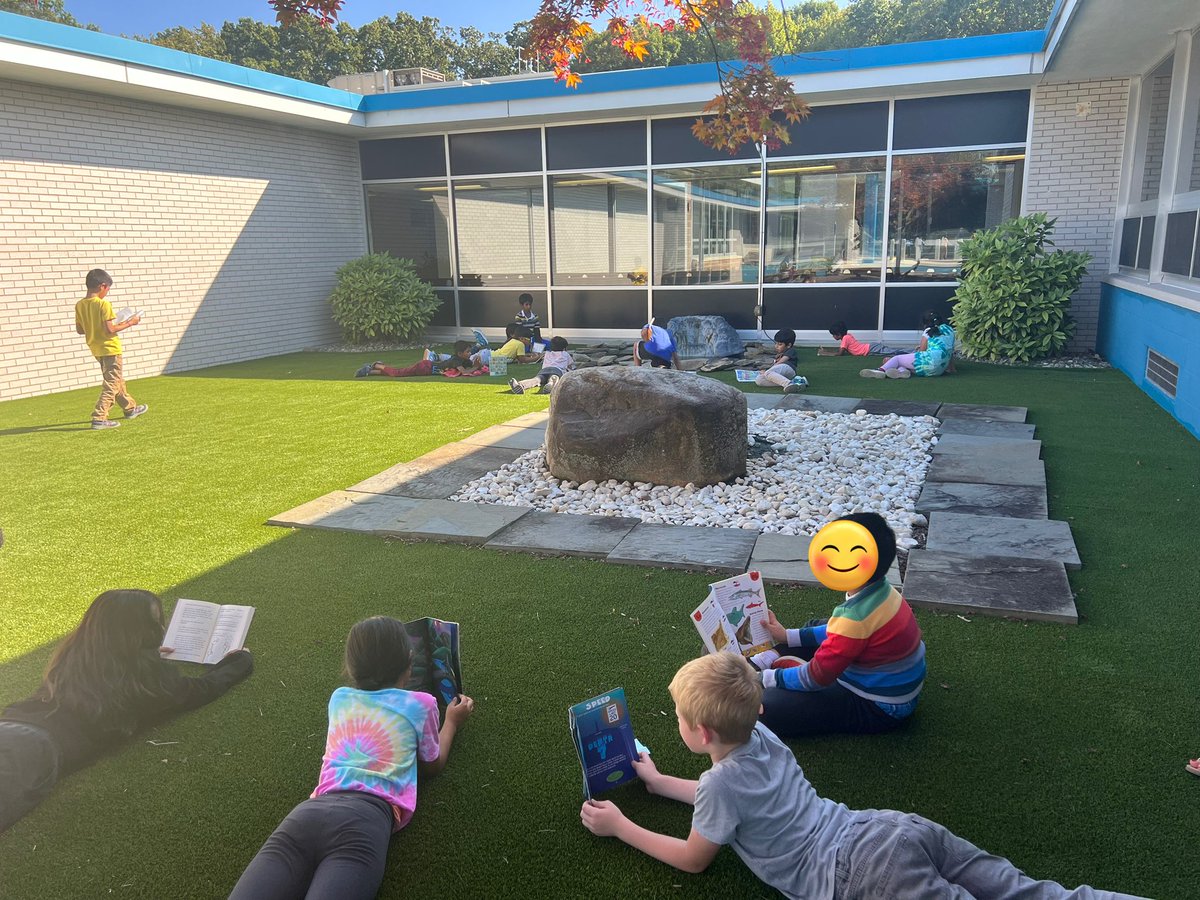 3-3 has done such a great job all September that we decided to learn about visualization and independently read in our courtyard! Such a nice day to lay and read before our day ended. 📚 <a href="/MenloParkSchool/">MenloPark ES</a>