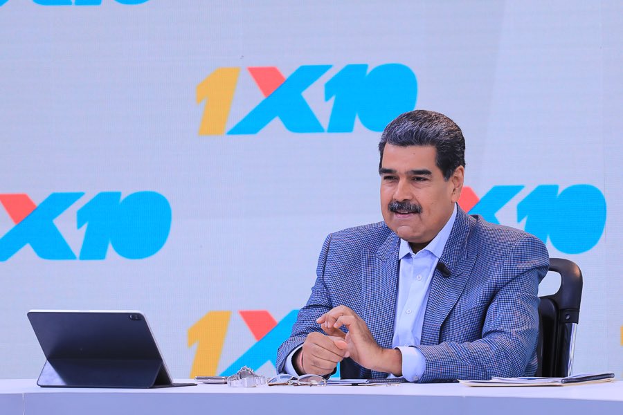 #3Oct El presidente de la República ,<a href="/NicolasMaduro/">Nicolás Maduro</a>  celebró que el parlamento venezolano haya aprobado en primera discusión el Proyecto de Ley de Fomento de Exportaciones no Petroleras.
#QueNotaRegresarAClases