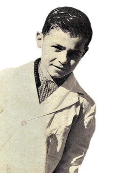El_vengaK's tweet photo. Les cuento: el se llamaba Floreal Avellaneda. Tenía 14 años cuando fue secuestrado junto a su madre. Fue violado y empalado delante su mama.
Su cuerpo mutilado apareció en la costa uruguaya en 1976 
Esto, para Milei es un exceso. Para las personas normales, esto es una aberración https://t.co/3wvH1h4EVy