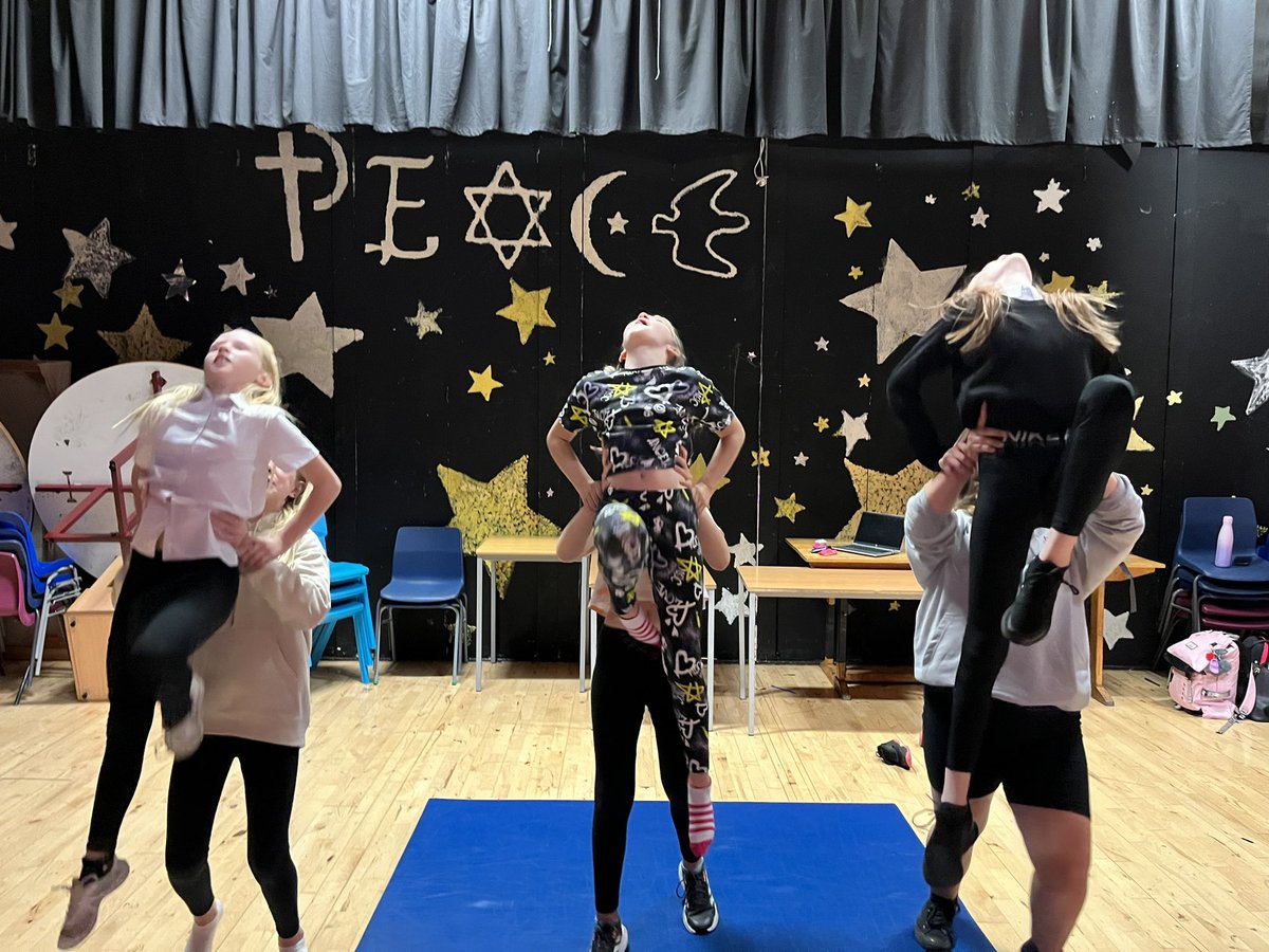 Tuesday: continuing to celebrate Women and Girls in Sport week by practicing some new skills at cheerleading club🤩💪🏻👏🏻#SheCanSheWill #Inspiration #proudtobePL