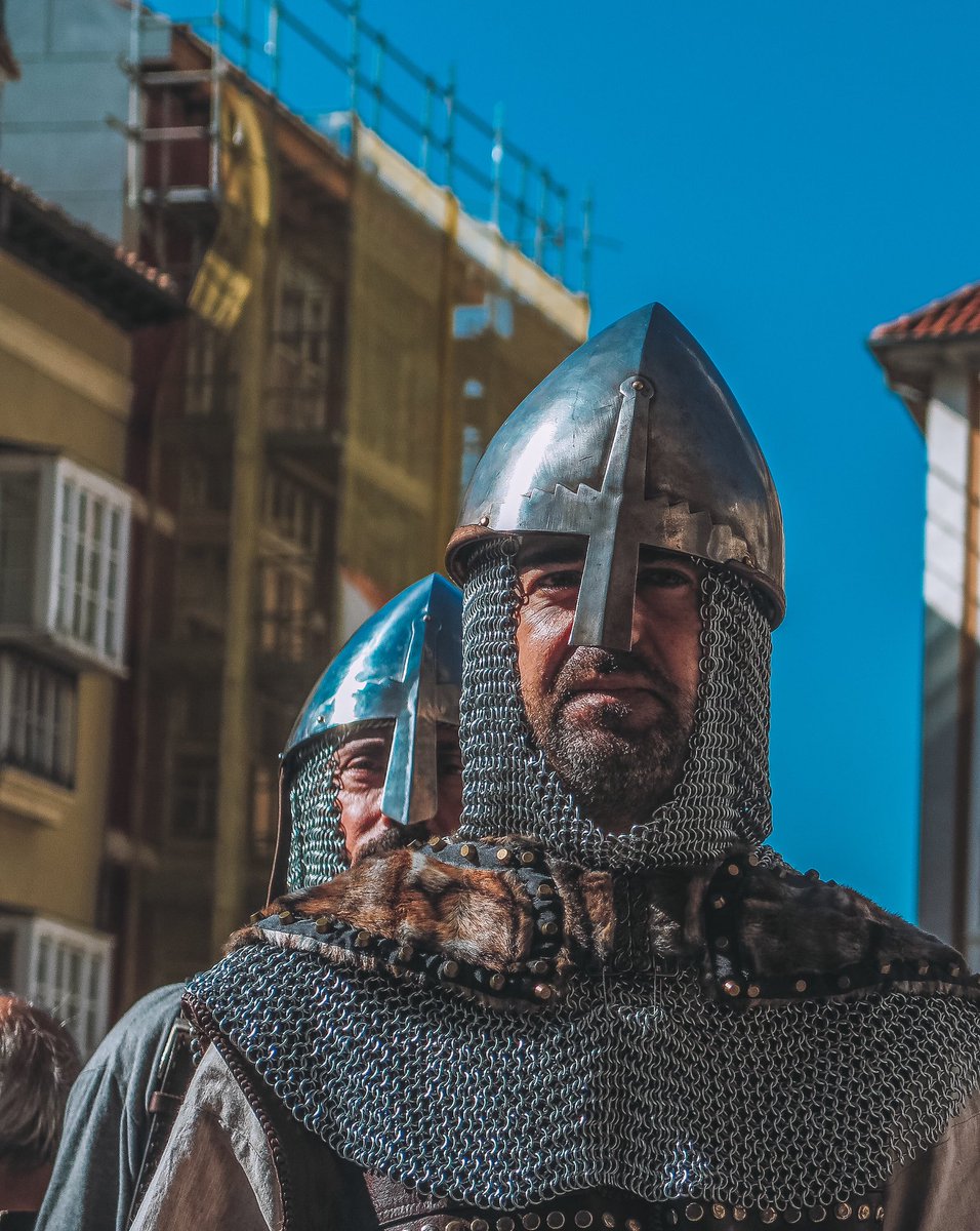 burgoscidiano's tweet photo. ❤️ 24 horas para que arranque #BurgosCidiano ¡la fiesta del año!

Y lo haremos mañana con una mesa redonda en la Sala Polisón del Teatro Principal a las 19:00 h

Pero la maquinaria cidiana ya está a pleno rendimiento

👉Aquí tienes el programa completo https://t.co/jVKbQjaWX4 https://t.co/tYLQysxb7X
