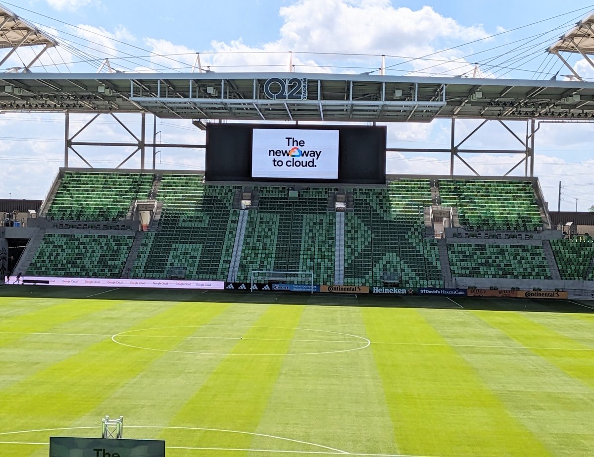 Anyone here @ the #GoogleAI event @ @Q2Stadium? 
@WeAreCisco @Cisco #LoveWhereYouWork #WeAreCisco @Google @CiscoAI @John_Capobianco @CiscoIT