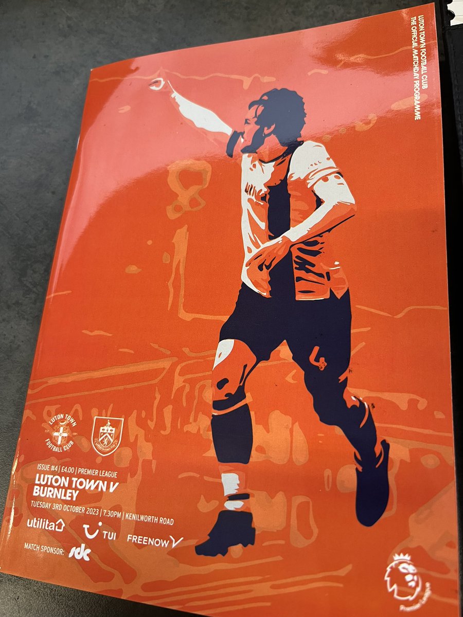 Back at Kenilworth Road work tonight for @luton v @BurnleyOfficial ⚽️ Burnley are still winless in the @premierleague . With Luton aiming for back to back wins after claiming their 1st Pl win on Saturday. Updates on - @IRNRadioNews @SkyNews radio from 7.30🎙️