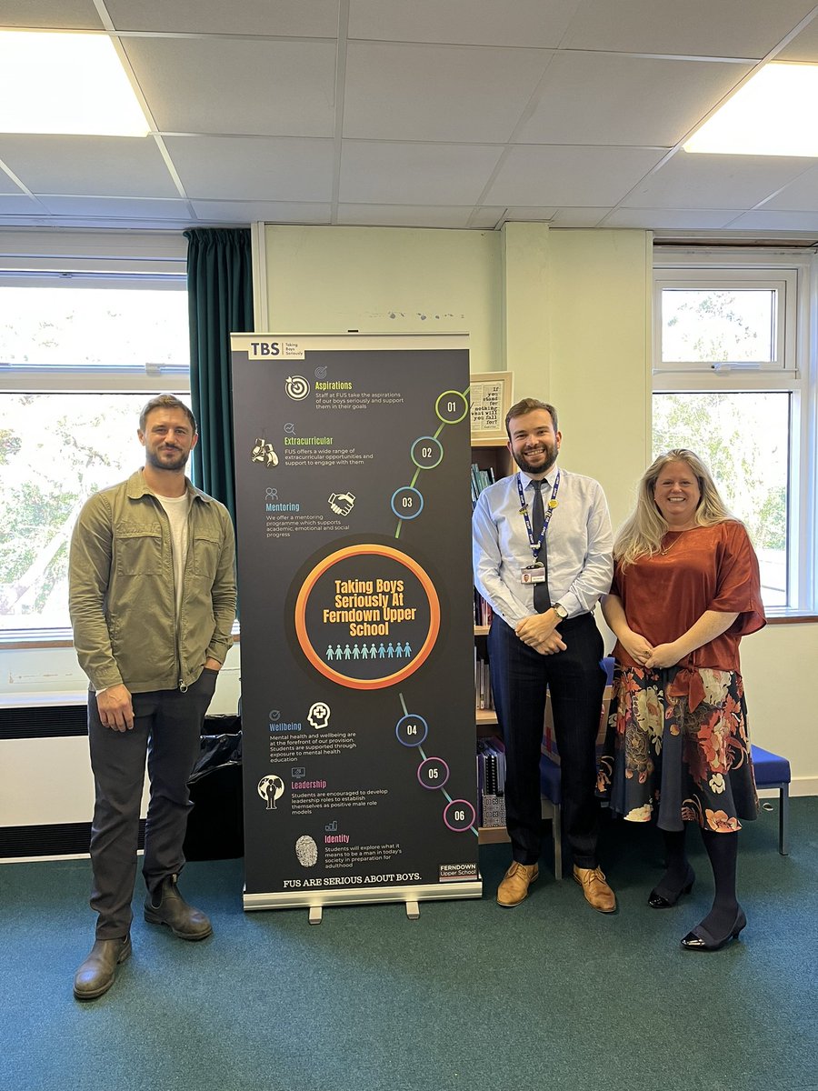 O_J_McVeigh's tweet photo. As part of our expanding Boys’ Programme, we were delighted to welcome @bcemercer to speak with our boys about the impact of reading, the concept of the Scholar Athlete and his own successes as an athlete, author and Tik Tok Influencer
#BoysEd #TBS #TakingBoysSeriously https://t.co/VuW4SJt3RY