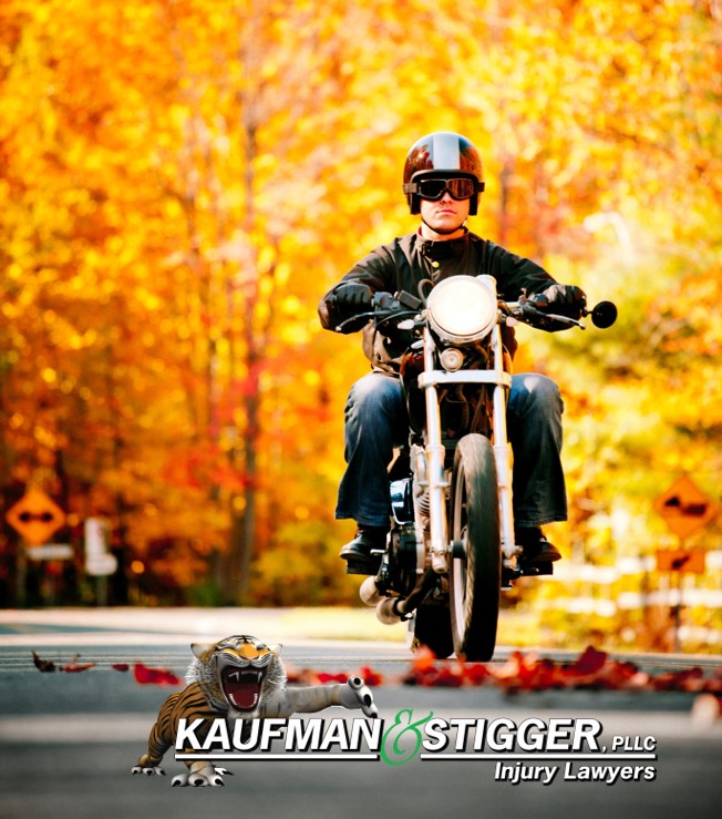 🏍🍂🏍🍁🏍 When a distracted driver causes a motorcycle injury accident, we recommend you speak to one of our experienced attorneys. The injury consultation is always free. To put the most money in your pocket, call or live chat 24/7. Go to getthetiger.com/kentucky/motor…
