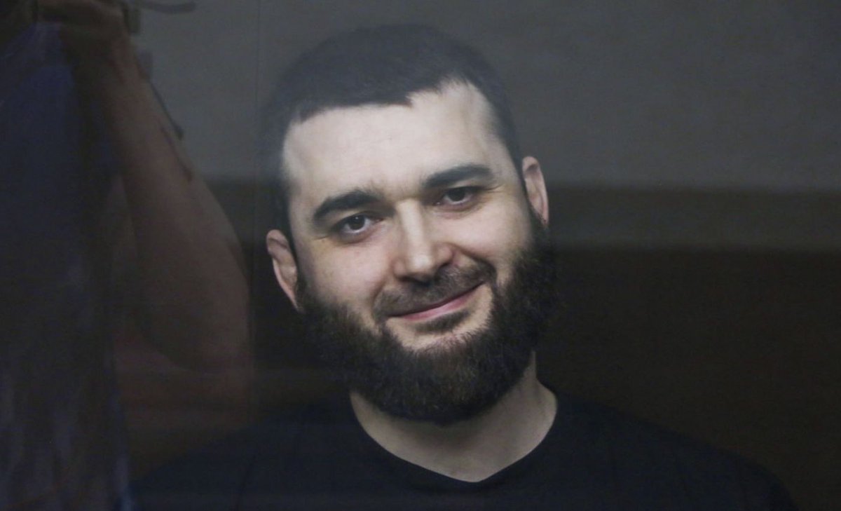 Independent journalist and father of four Abdulmumin Gadzhiev has been sentenced to 17 years in prison for his articles. Here’s the story of our Dagestan colleague who continues his work even behind bars en.zona.media/article/2023/1… Photo: Daria Kornilova