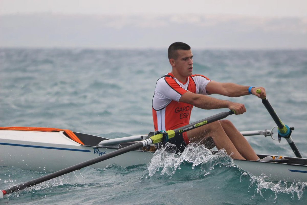 Campionat d'Espanya de rem de mar a Alacant. Han participat 6 tripulacions del club entre seniors, masters i juvenils