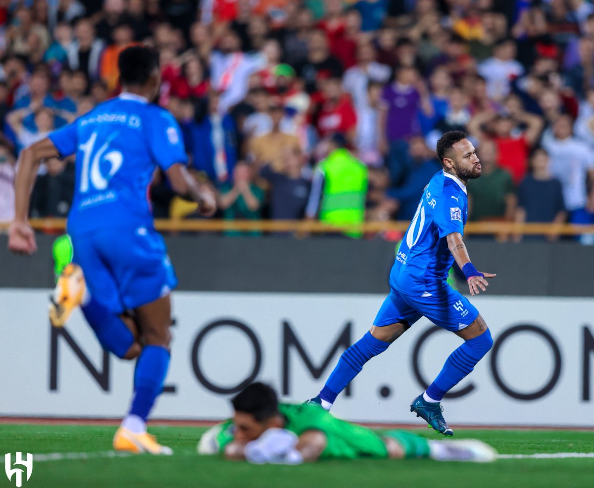 Alhilal_FC's tweet photo. 🔝نيمـار @neymarjr يُبهـر في آسيـا 😍💙

#الهلال https://t.co/oiSklgtNIo