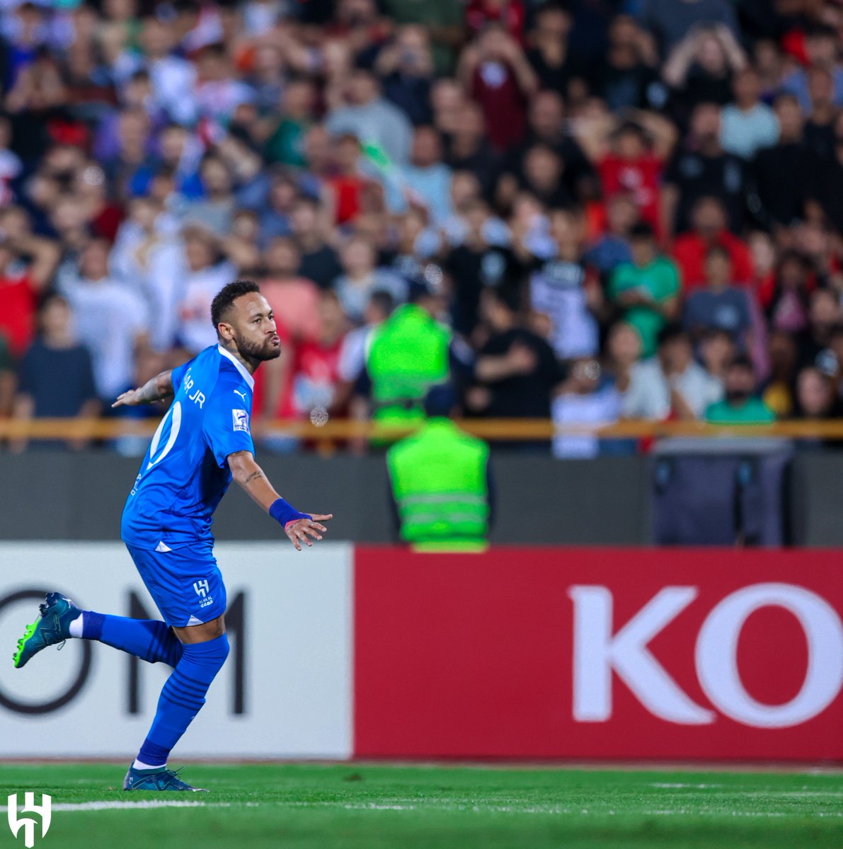 Alhilal_FC's tweet photo. 🔝نيمـار @neymarjr يُبهـر في آسيـا 😍💙

#الهلال https://t.co/oiSklgtNIo