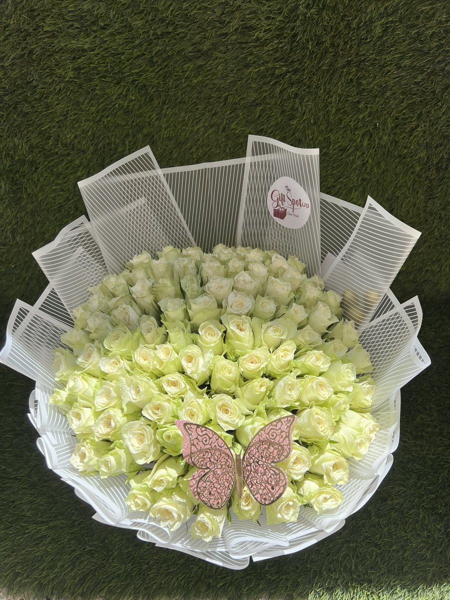SpotUg's tweet photo. #freshFlowers https://t.co/RhOh1fbZDP