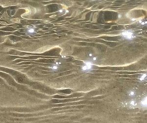 softdeIicacy's tweet image. sparkles of sunlight