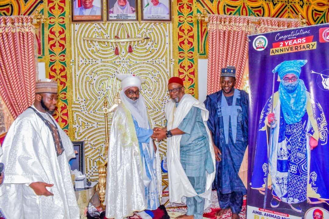 kadchma's tweet photo. The Kaduna State Contributory Health Management Authority (@KADCHMA) has sought the support of the Emir of Zazzau in its move to reduce out-of-pocket spending on healthcare.

The Director-General of @KADCHMA, Mr. Abubakar Hassan, stated this during an advocacy visit..(1/5) https://t.co/x7mkbngDc9