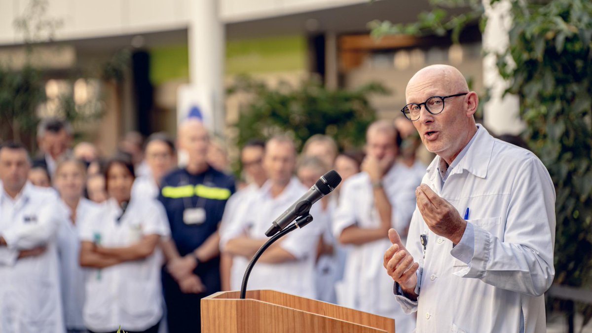 hug_ge's tweet photo. À l'issue de 4 ans de travaux, les HUG ont inauguré ce jour leurs nouvelles #urgences adultes. L'occasion de saluer l'engagement au quotidien de toutes les équipes, et de les remercier @pierremaudet #soins #santé #hôpital https://t.co/47K3tHHt3R https://t.co/aTmLV9aFwl