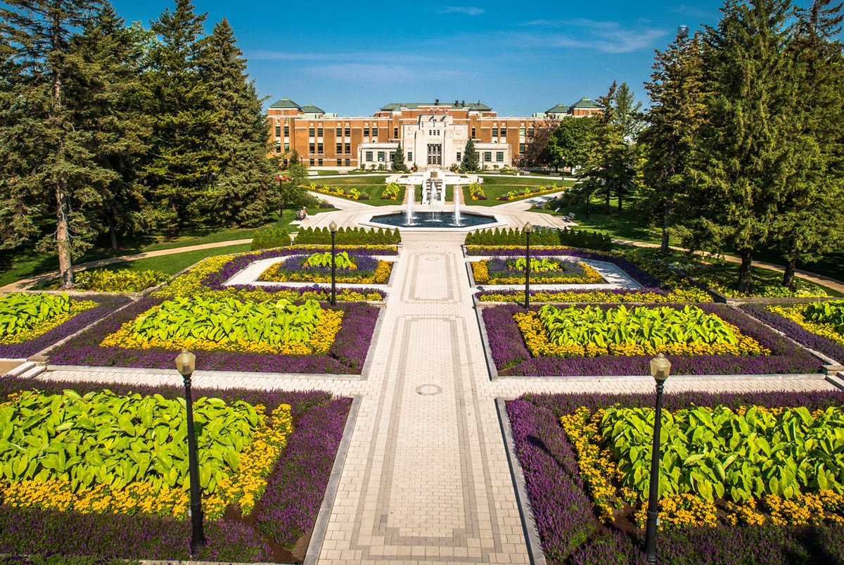 📢 The biology department at U Montreal is recruiting a tenure-track professor in plant molecular biology.
The candidate will work at the <a href="/IRBV_Montreal/">IRBV</a>, within the Montreal Botanical Garden.
Come and join us, we're a great team! 💚🌱

More info ➡️ umontreal.ca/public/www/doc…