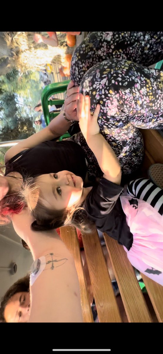 _JupiterFox's tweet photo. My entire world ❤️🥰
I can not believe I’m going to have a two year old soon 🥹❤️❤️❤️ #almosttwo #babygirl #mommysprincess #mivida❤️ #chavezfamily https://t.co/cJ6ofifNKb
