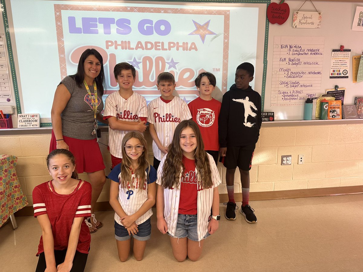 Let’s go <a href="/Phillies/">Philadelphia Phillies</a>! ❤️💙⚾️ #SpiritDay