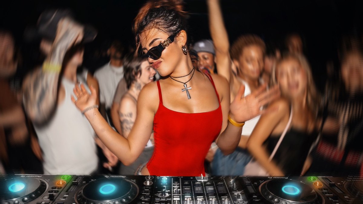 itsandreabotez's tweet photo. TECHNO RAVE MIX OUT NOW!!! 
https://t.co/OeR76II1iL https://t.co/3lSRSt9Bvp