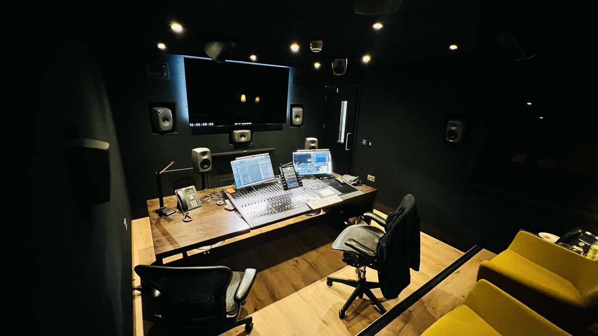 simonsoundworks's tweet photo. Just started a 6 week ITV drama mix here at @gorillagrouptv Bristol’s brand new Dolby Atmos suite 🤌🏽 https://t.co/aKghG1avVS
