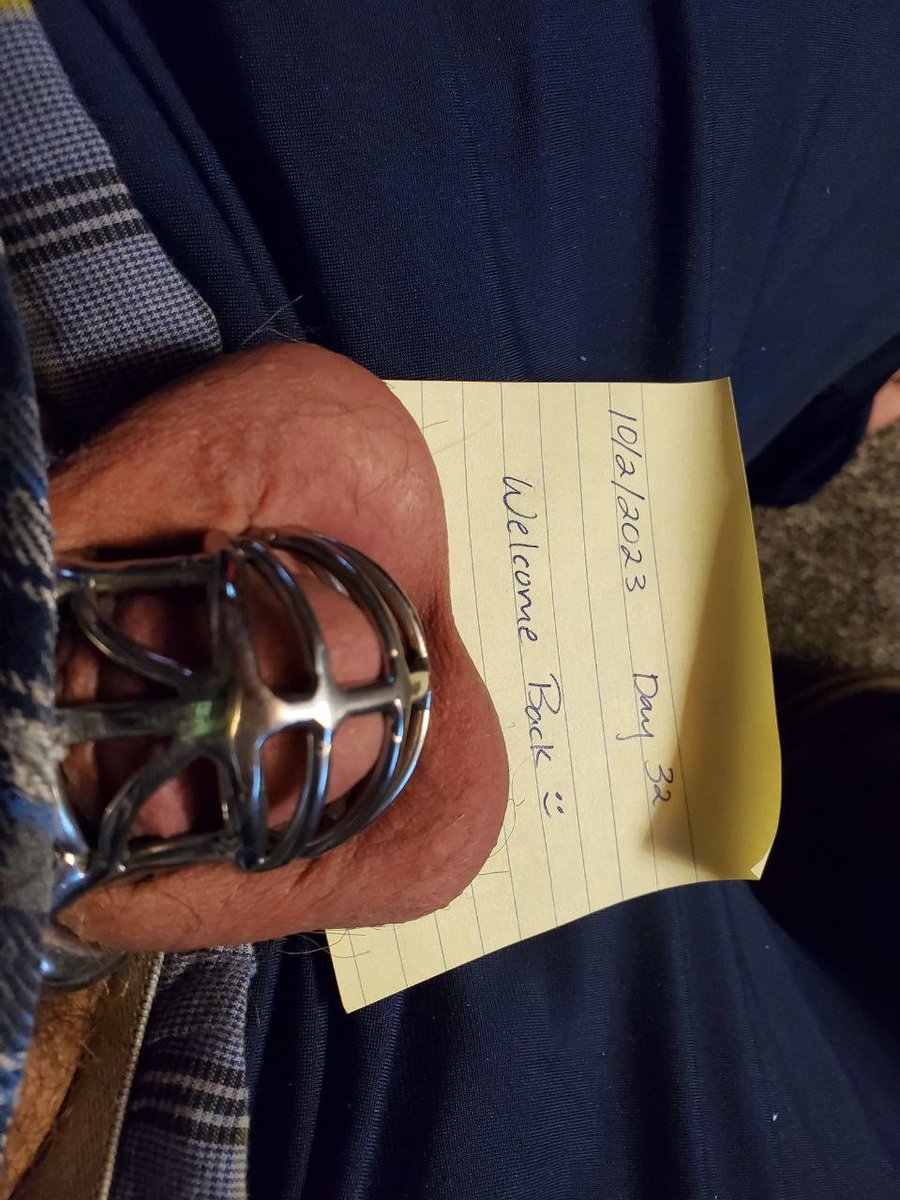 Experimentmt406's tweet photo. Over one month in 24/7 lockdown.  He hasn't been released f this entire time!  Tonight, he may actually get out of the cage, but hes certainly not cumming. Its locktober! #chastitygames #chastity #gaychastity #denial #teaseanddenial  #submissive #cumcontrol  #lockedup #locktober https://t.co/vCv8AUvHvK
