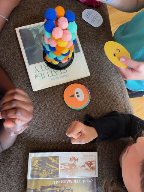 CapitalRegFinds's tweet photo. Having fun with The Fuzzies from @Asmodee_USA and @Tryazon . #FuzziesGame #FuzziesGameNight #AsmodeeGameNight #Tryazon https://t.co/RoDdQkH6Jf