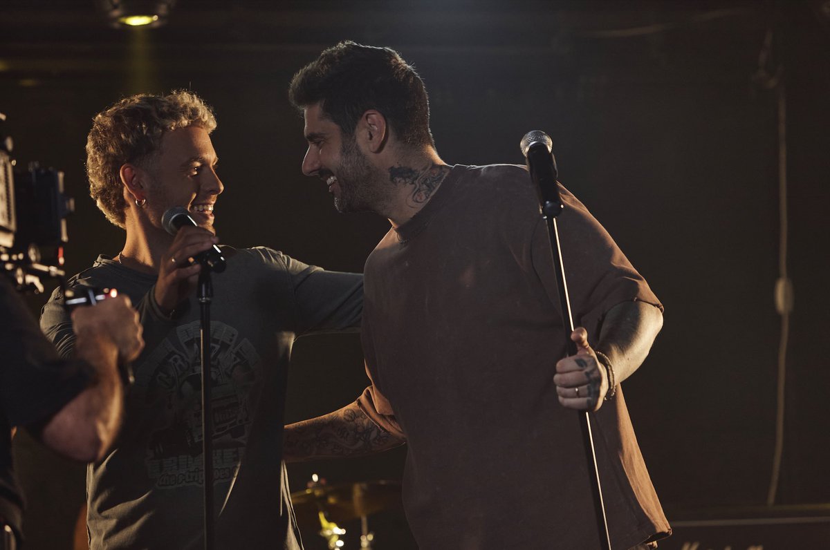 Melendi sacará "Hablando en plata" junto a Hens este viernes 6 de octubre.

Si hacéis ya el presave podéis escuchar un trocito: forms.sonymusicfans.com/campaign/melen…

Por aquí nos morimos de ganas!! 🤭