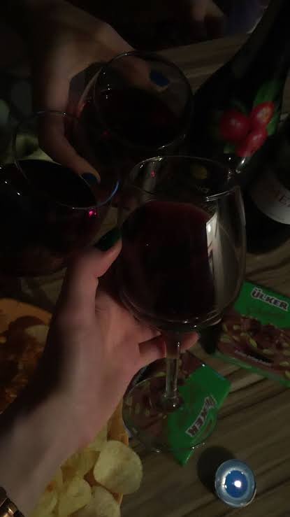 mrta83048's tweet photo. Kadehimi sizin için kaldırıyorum 🥂 https://t.co/6PHx4RZaT5