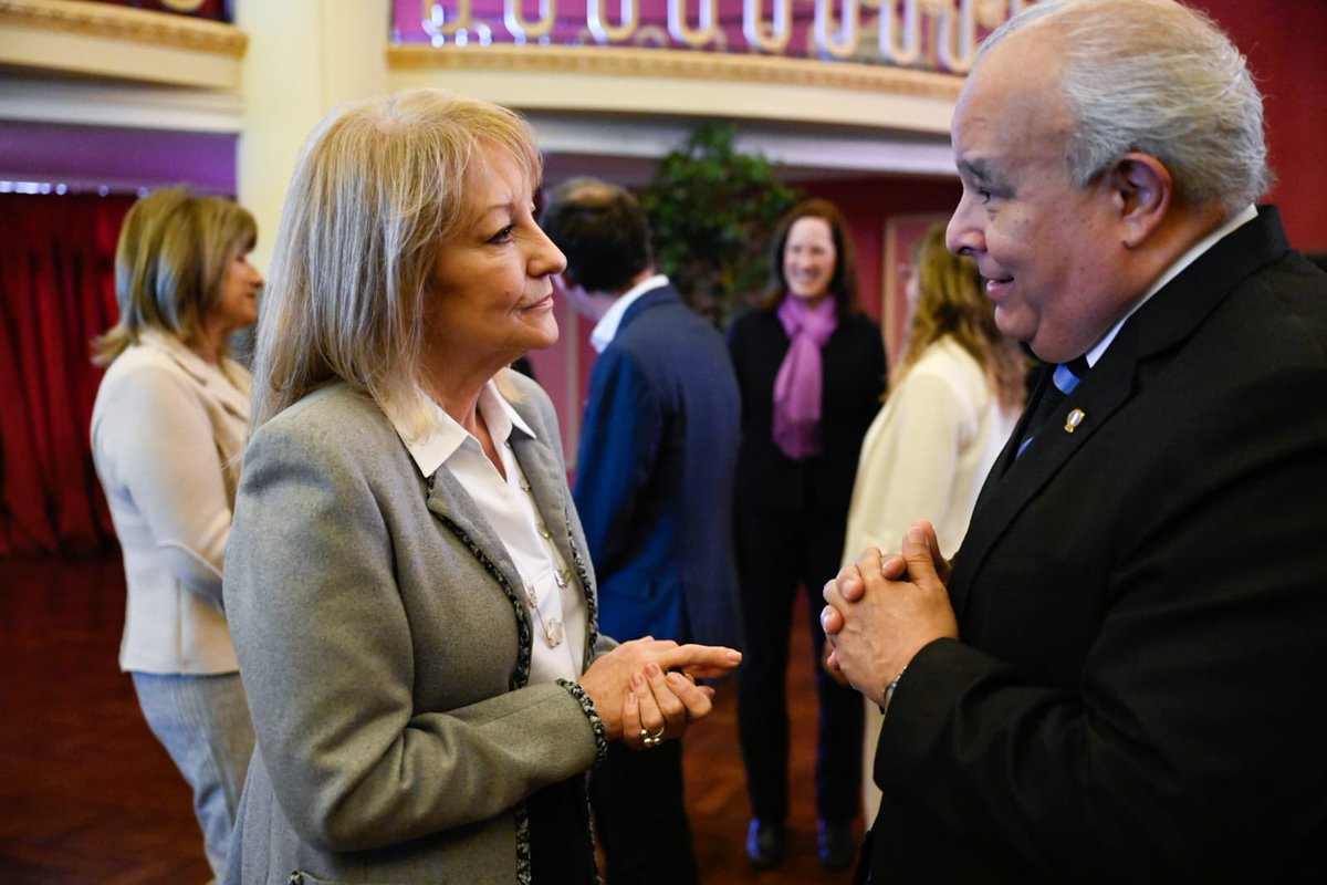 CosseCarolina's tweet photo. Montevideo está siendo sede de una importante reunión internacional de @UCCI_SG  Los gobiernos locales coordinamos acciones para lograr un mayor impacto a la vez que analizamos las mejores prácticas para aumentar la eficiencia de las políticas públicas que llevamos adelante. https://t.co/QtI035rNQK