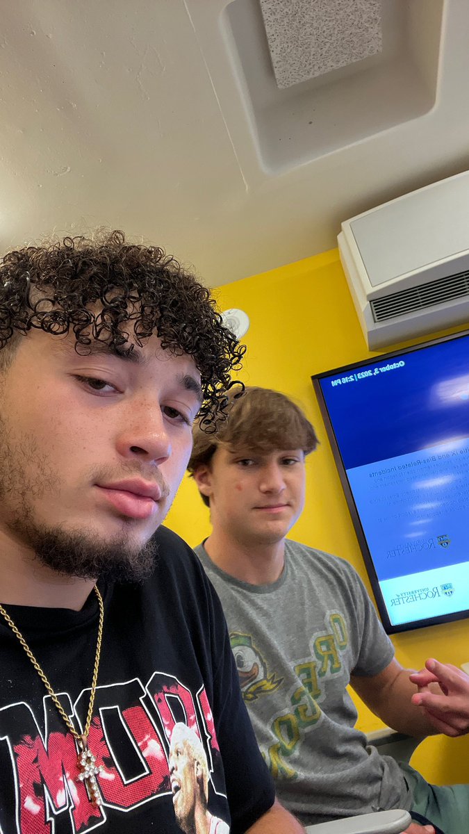 iZone is a family thing <a href="/UrClimb/">TheClimb_UR</a>