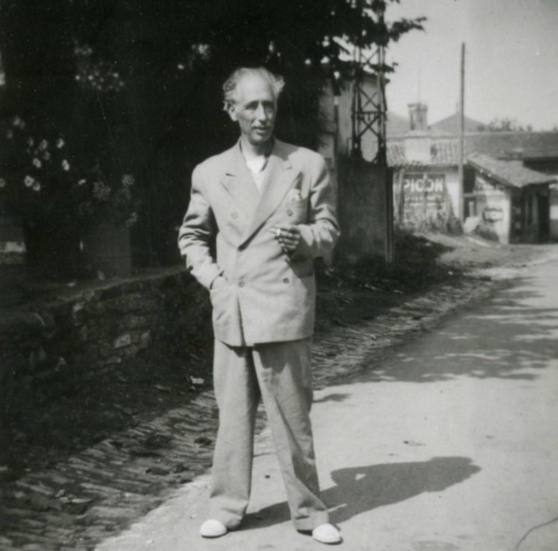 rosariopalomi71's tweet photo. El dia 3 d'octubre de 1940 el president de Catalunya M.H. Lluís Companys va ser traslladat al castell de Montjuïc on hi moriria assassinat pels espanyols 12 dies després. Deixava enrere 35 dies empresonat a la terrible "Dirección Gral. de Seguridad" de Madrid on hi va rebre tota mena de tortures i vexacions.